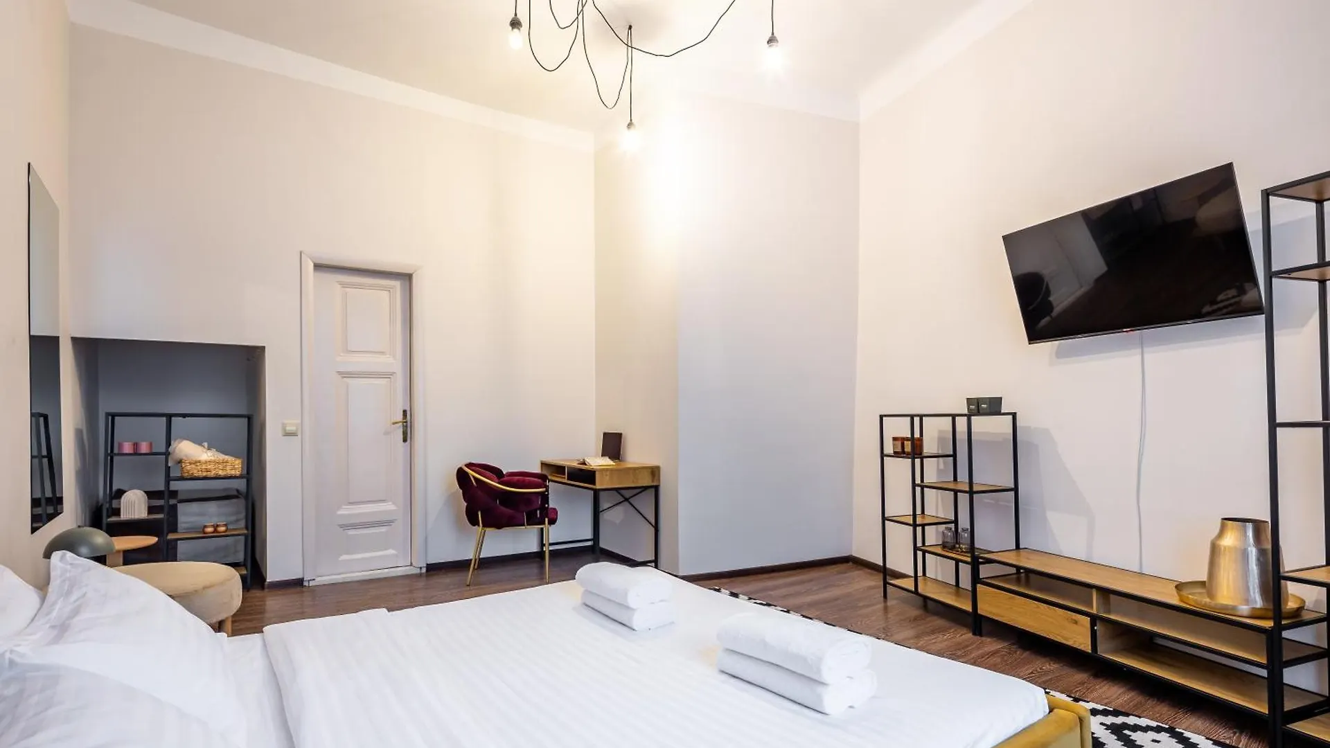 Avangard LChin*M Apartment Lviv