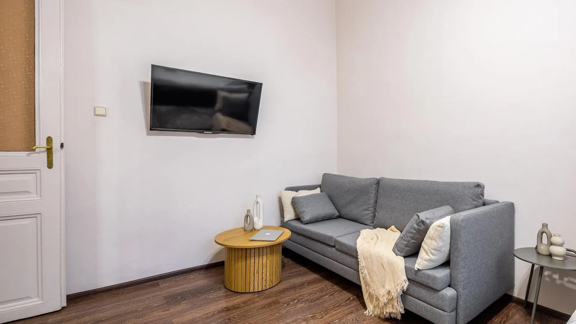 Avangard LChin*M Apartment Lviv