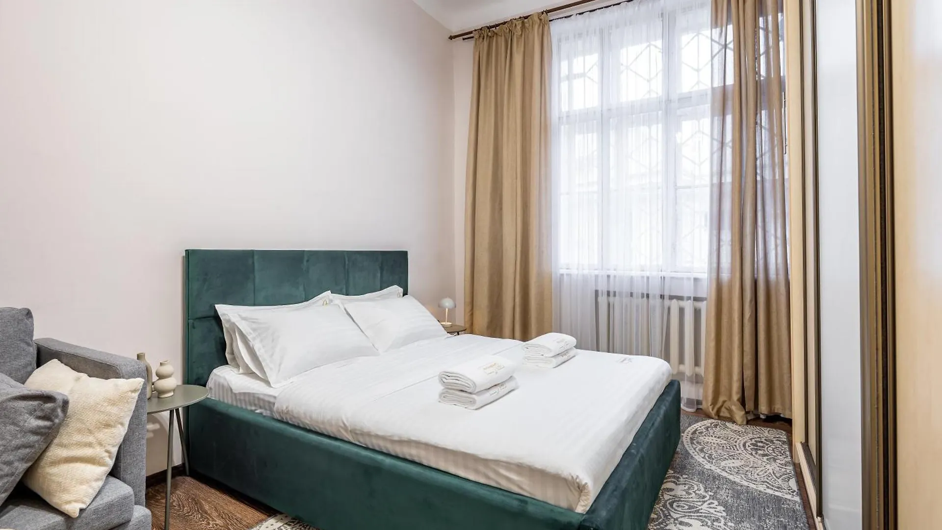 Avangard LChin*M Apartment Lviv