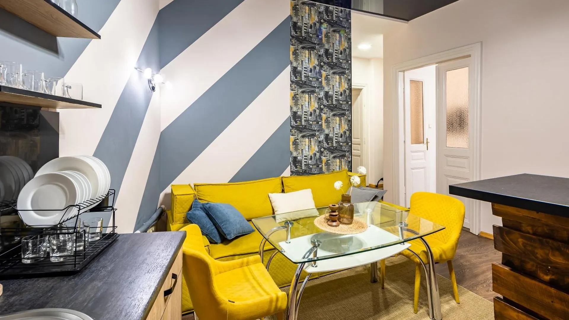 Avangard LChin*M Apartment Lviv