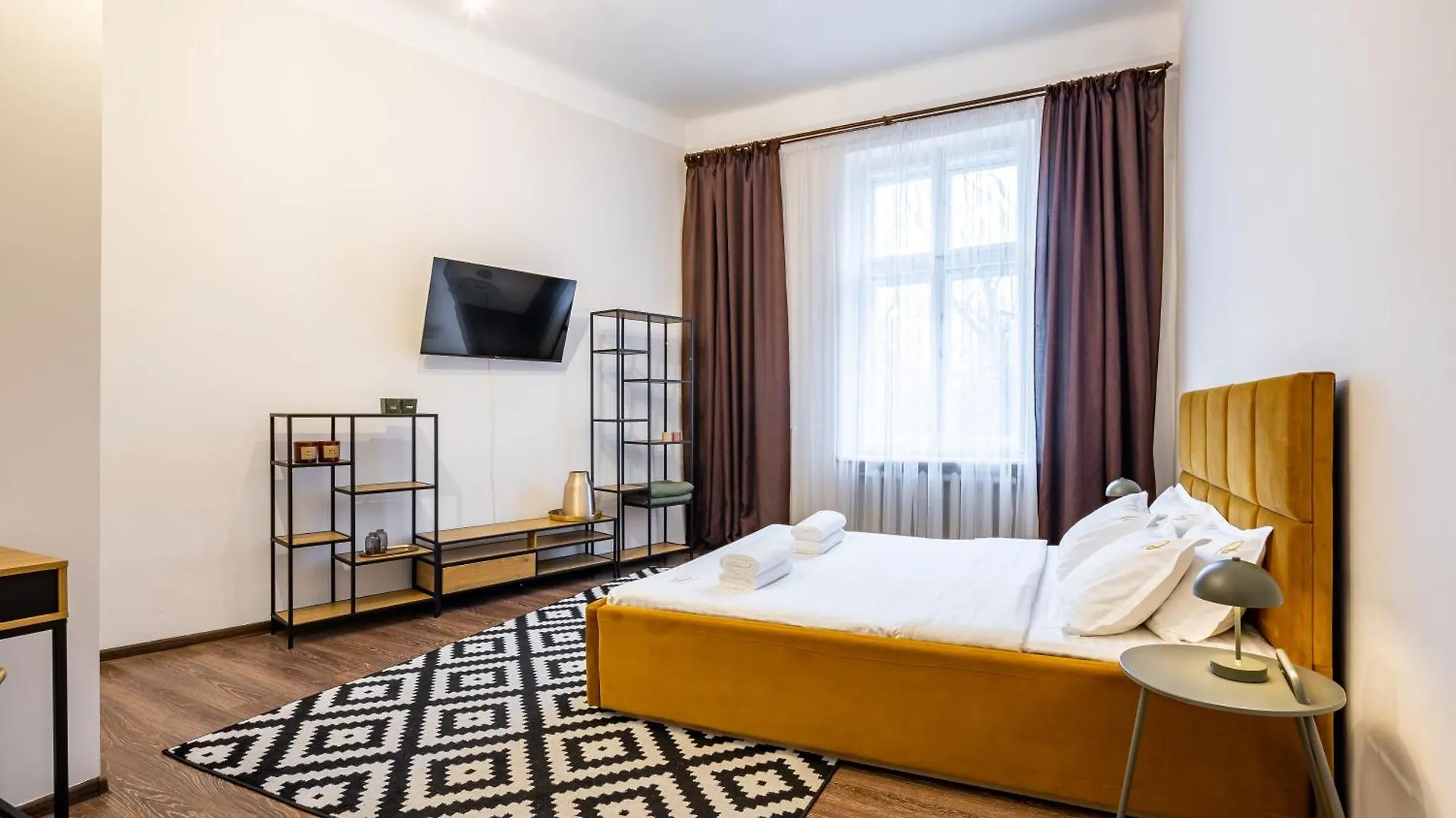 Avangard LChin*M Apartment Lviv